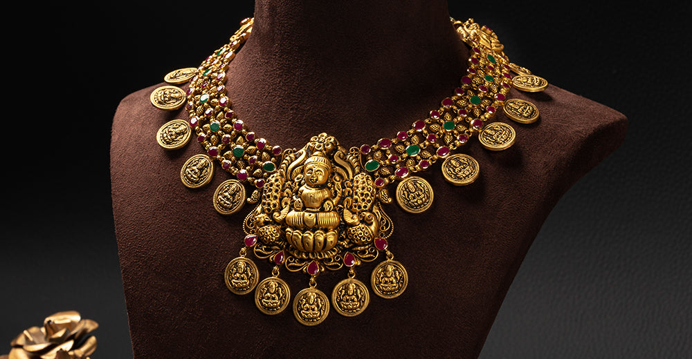 Choosing the Right Necklace Length for Different Necklines