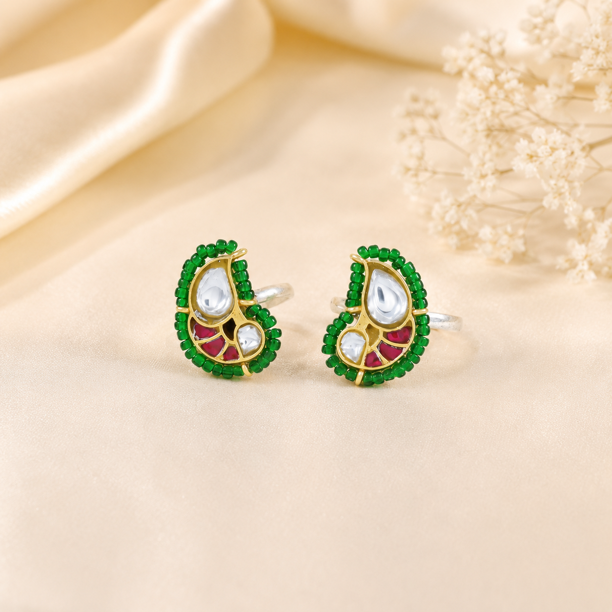 Kundan Paisley Silver Toe Rings