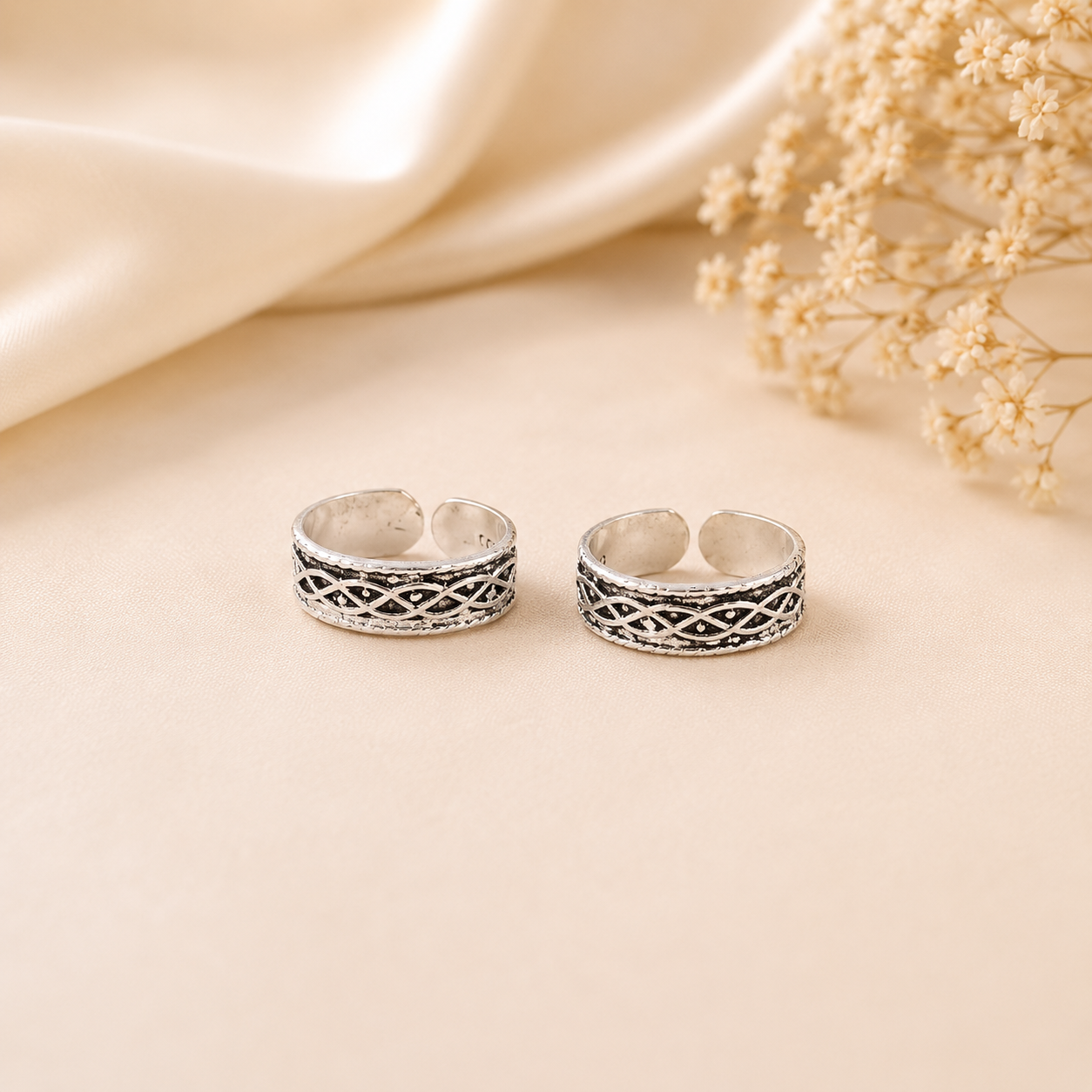Infinity Weave Silver Toe Rings