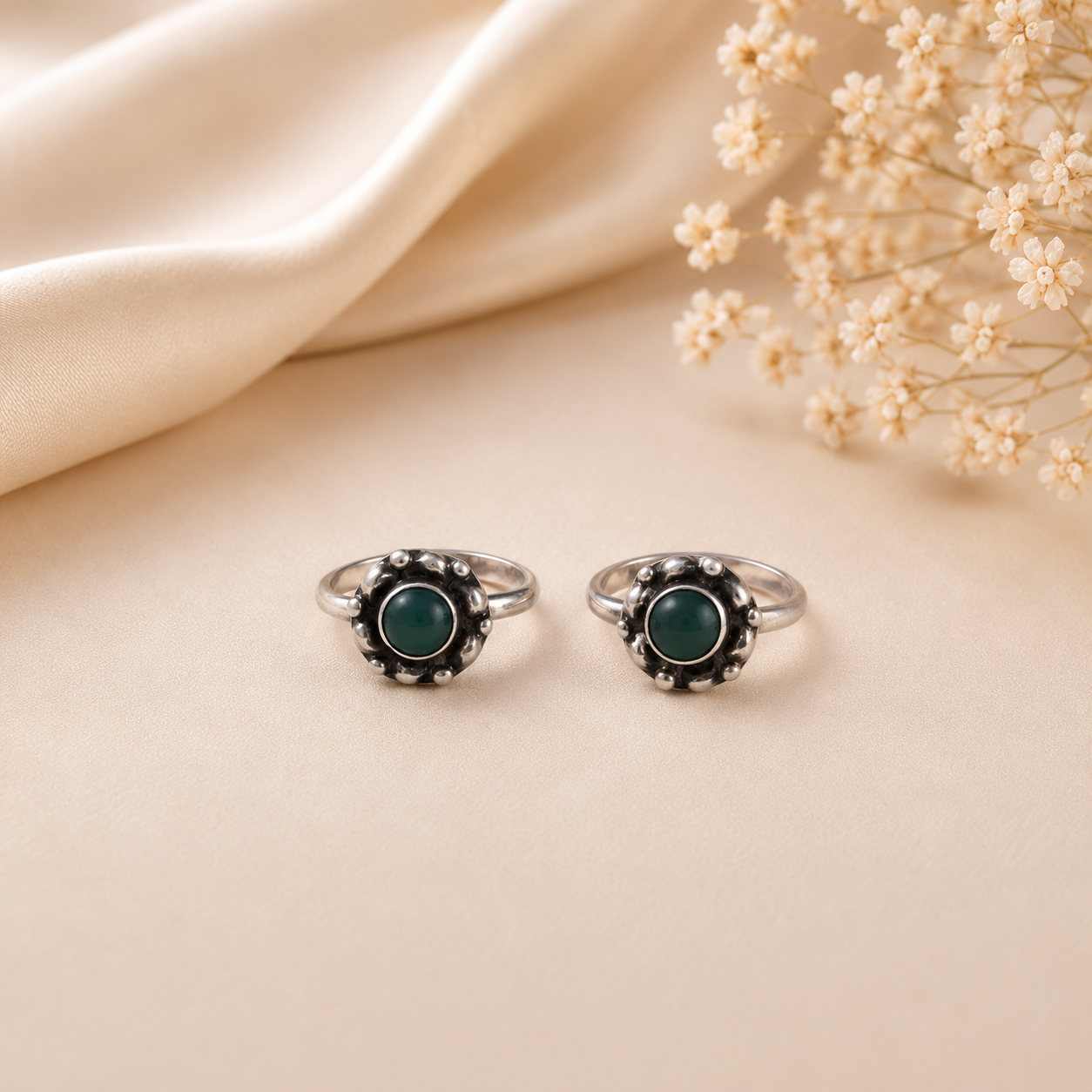 Green Stone Floral Silver Toe Rings