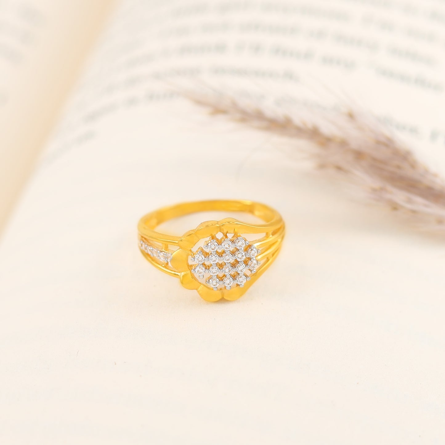 Sophia Glorious Gold Ring