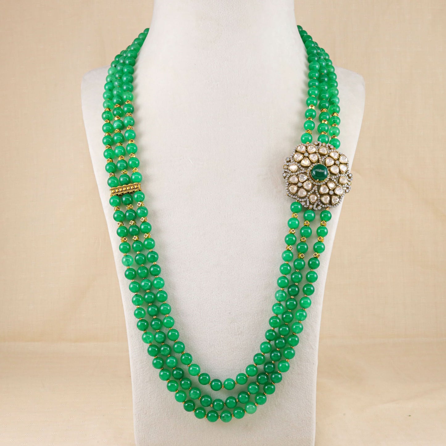 Kavya Green Aura Bloom Silver Necklace