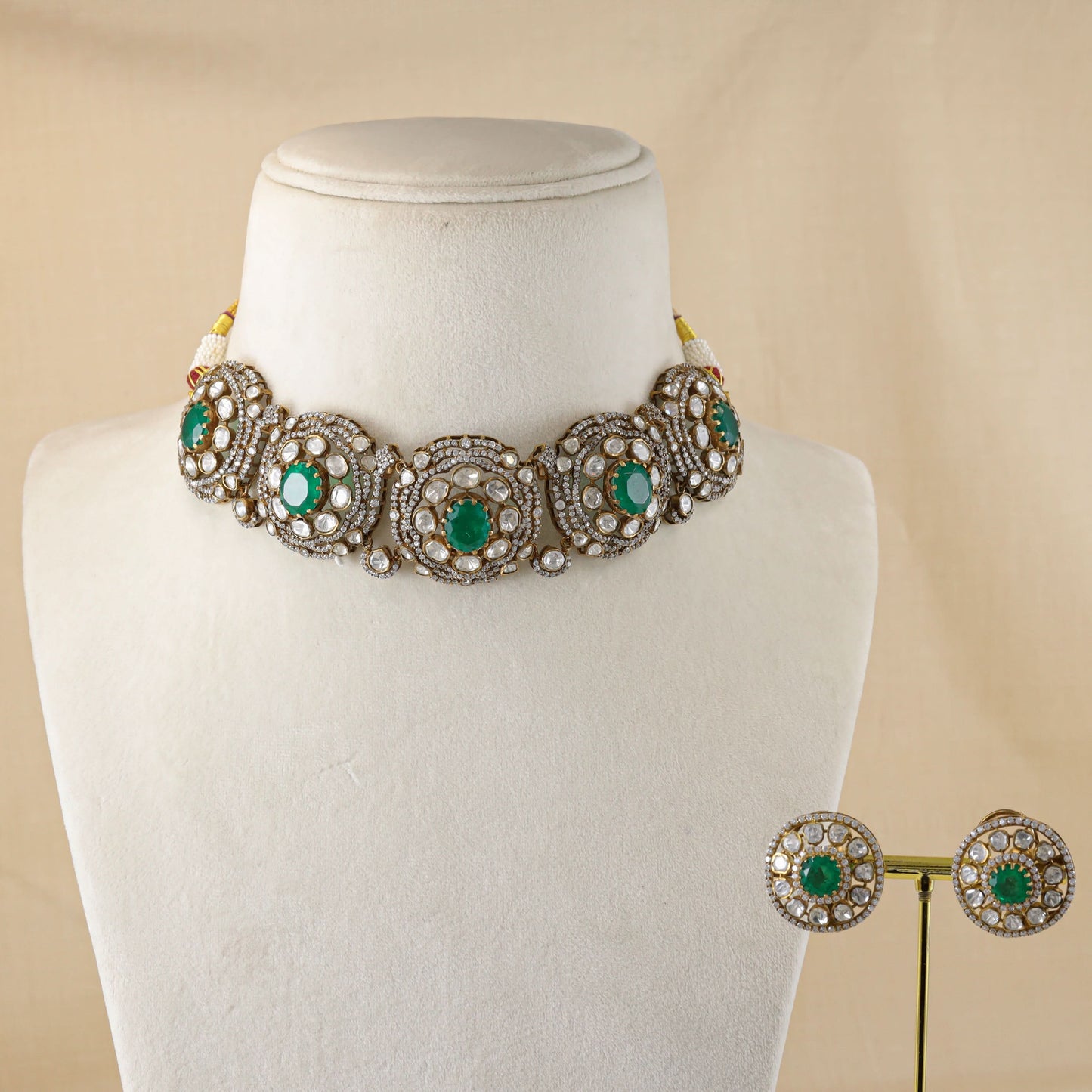 Chavi Antique Golden Finish Kundan Choker Set