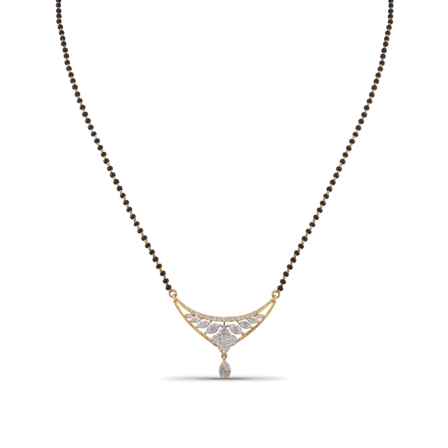 Lavika Gleaming diamond Mangalsutra