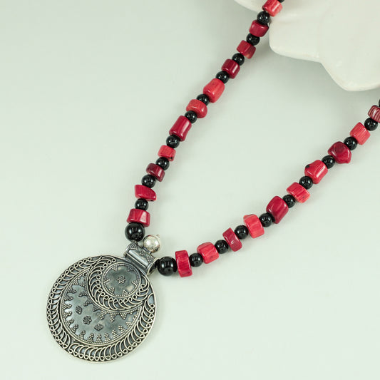 Lisha Red-Black Tribal Silver Rawa Necklace