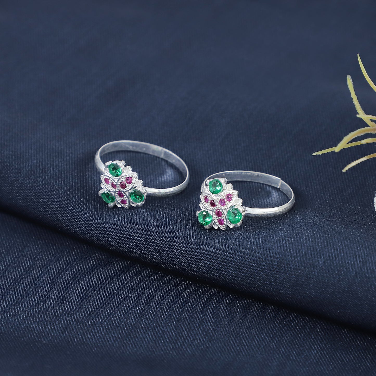 Lakshika Dual Stone Blossom Silver Toe Rings
