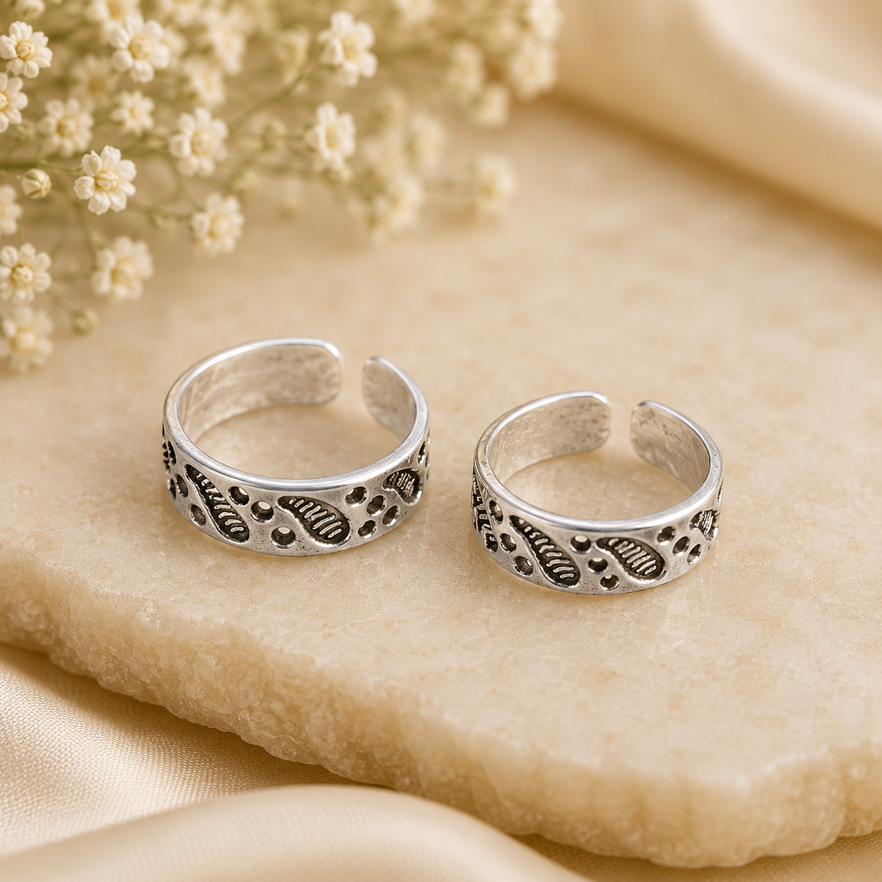 Leaf Trail Silver Toe Rings