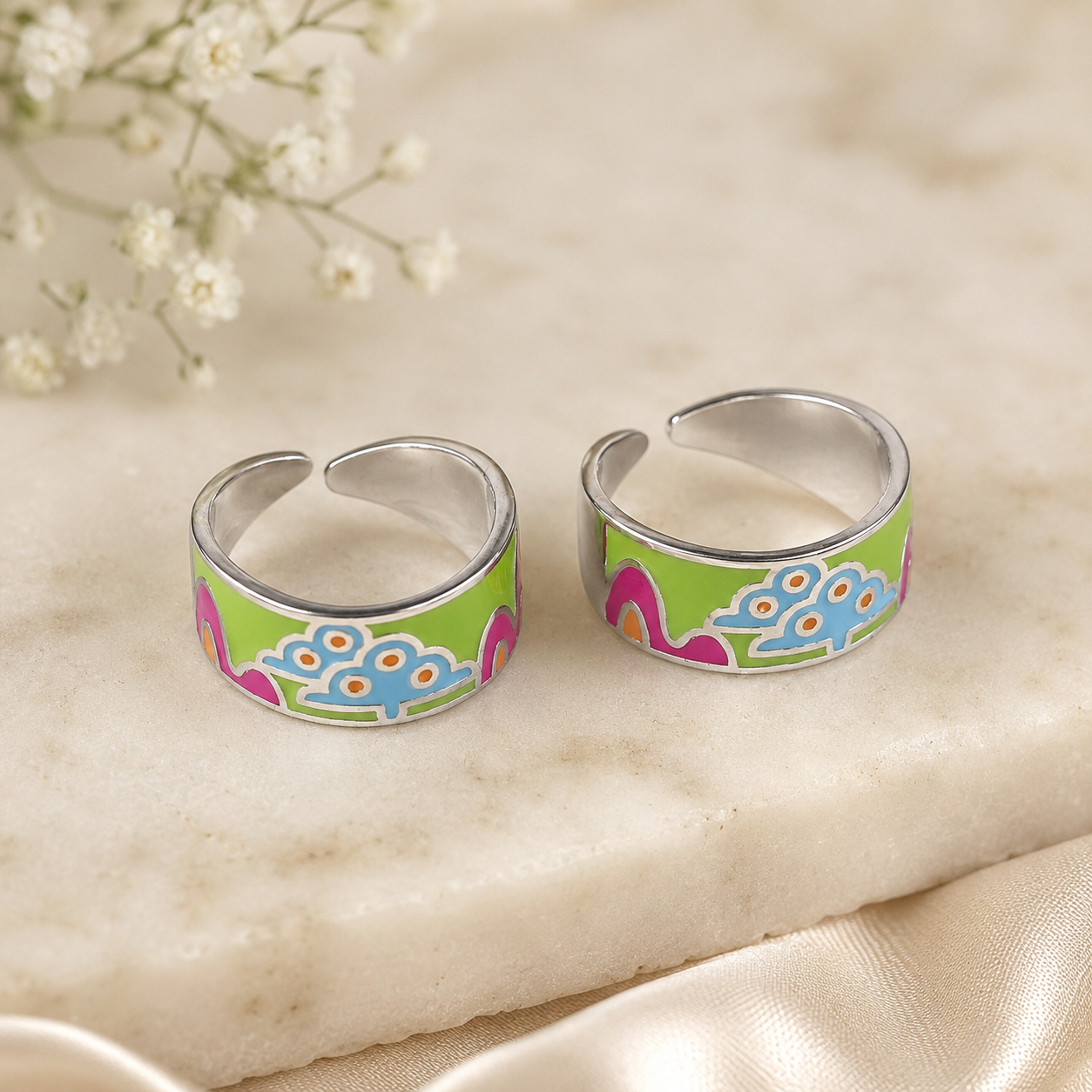 Playful Floral Band Silver Toe Rings