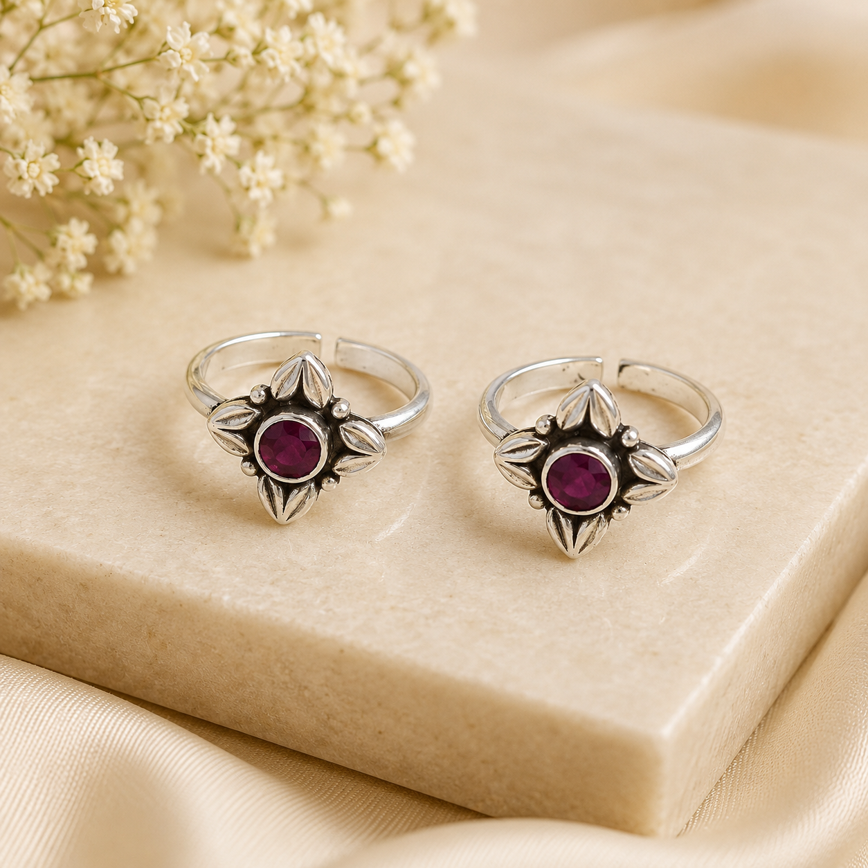 Seema Graceful Bloom Silver Toe Rings