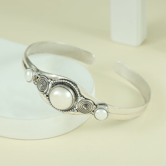 Maya Pearl Sterling Silver Bracelet