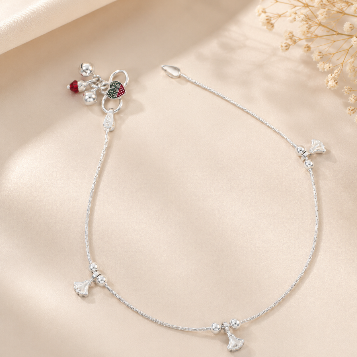 Siya Cute Floral Danglers Silver Anklets