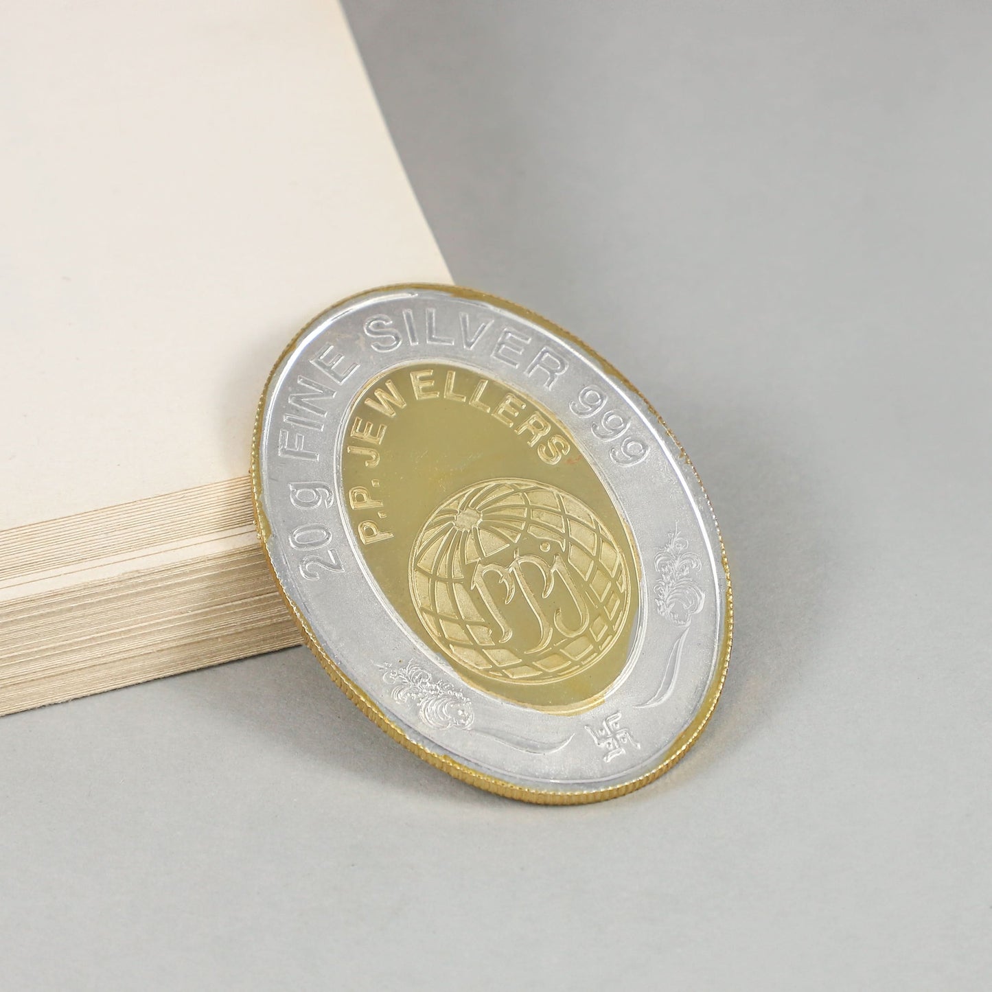 Rajat Maharani Coin-Queen Victoria silver coin with regal gold polish