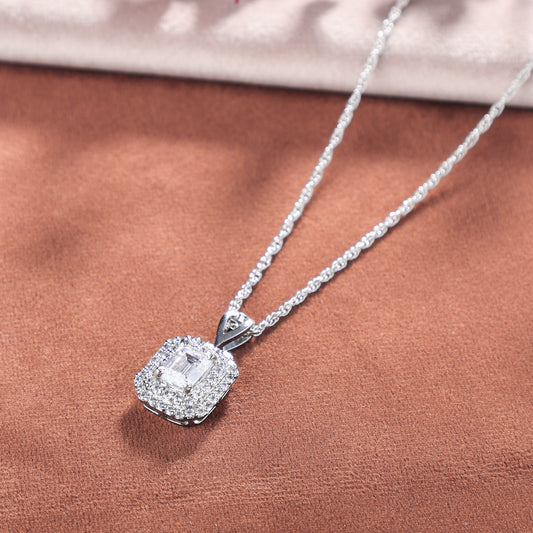 Sana Swarovski Pendant With Silver Chain