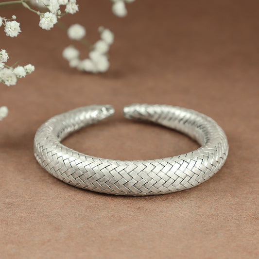 Omna Charming Silver Cuff Bracelet