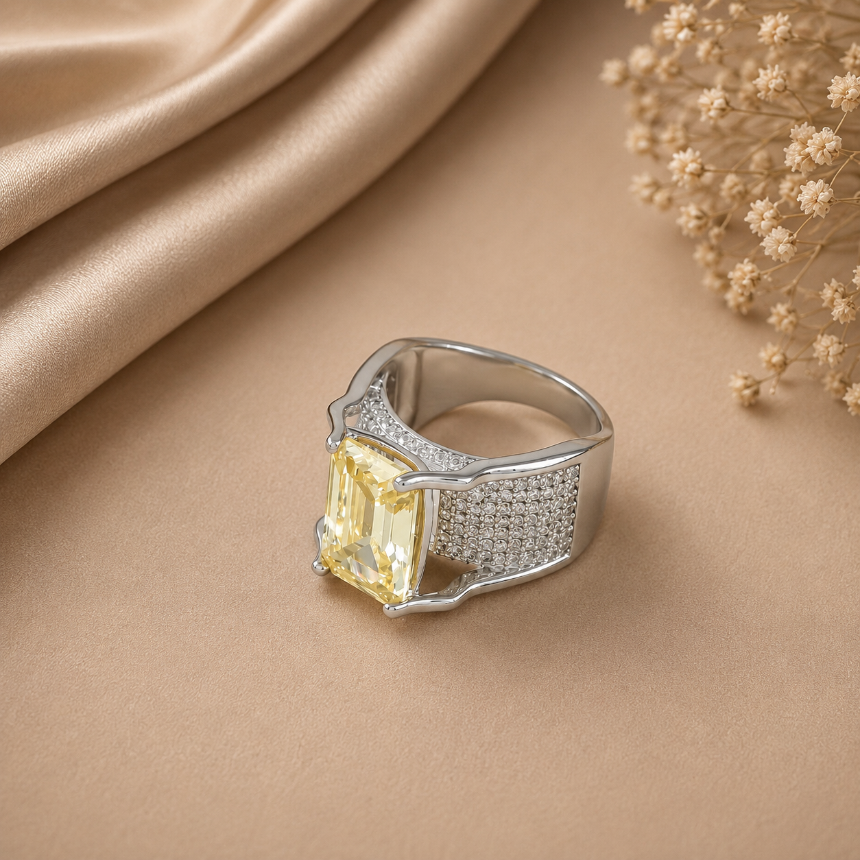 Vanya Sunshine Crystal Silver Ring