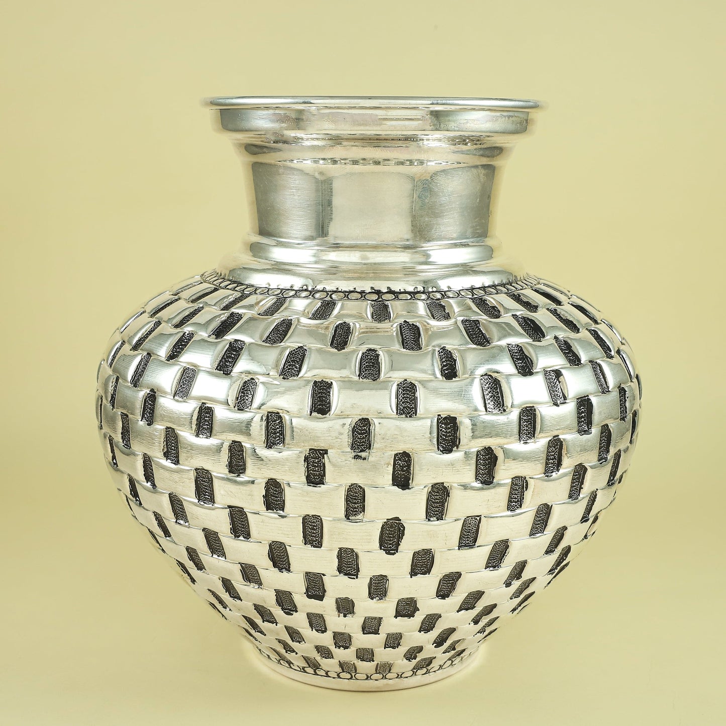 Rivika Fancy Silver Kalash