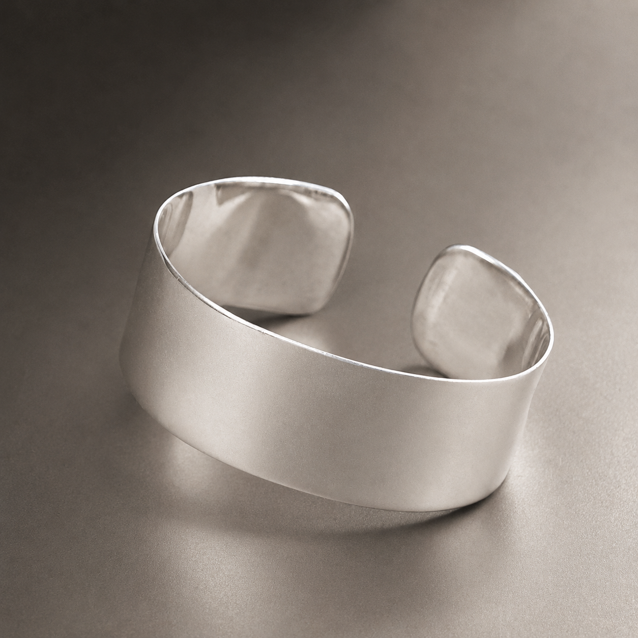 Divisha Minimal Luxe Silver Bracelet