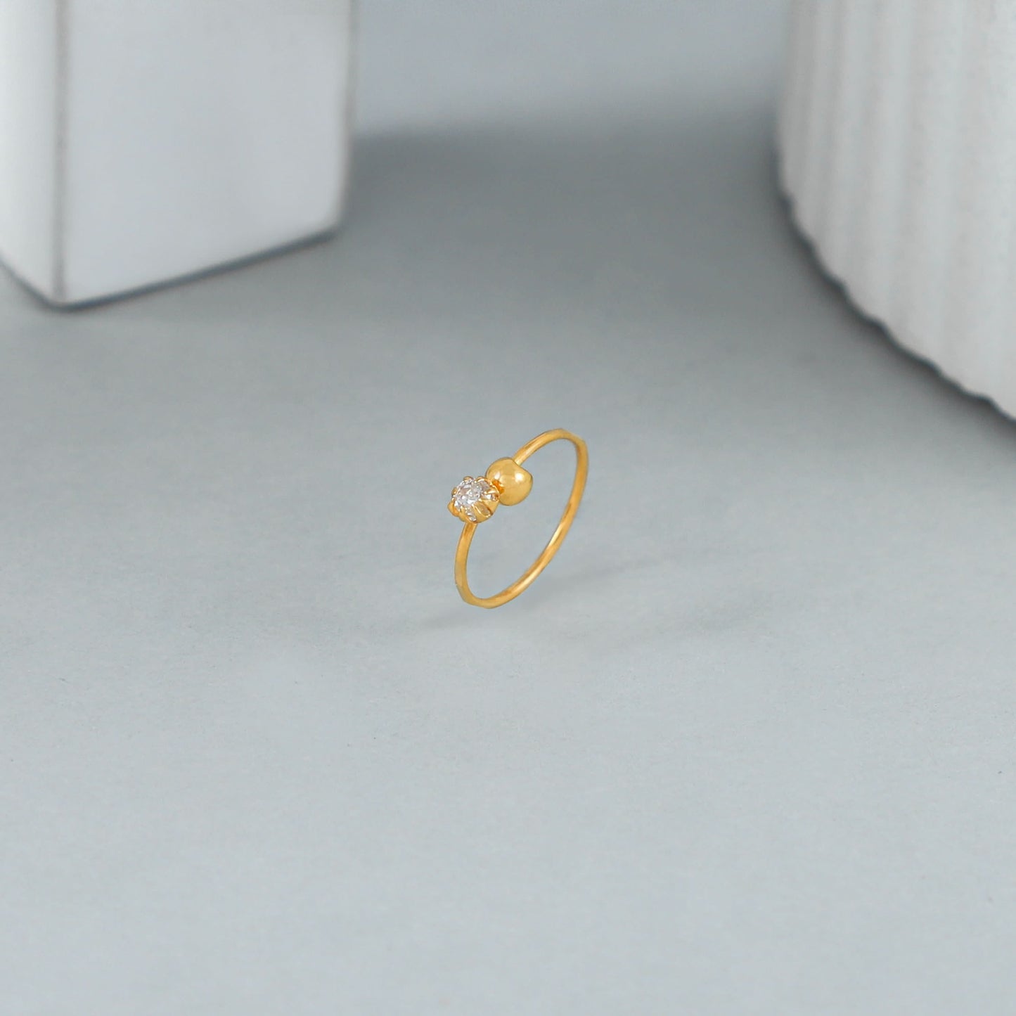Veda Minimal Shine Nose Ring