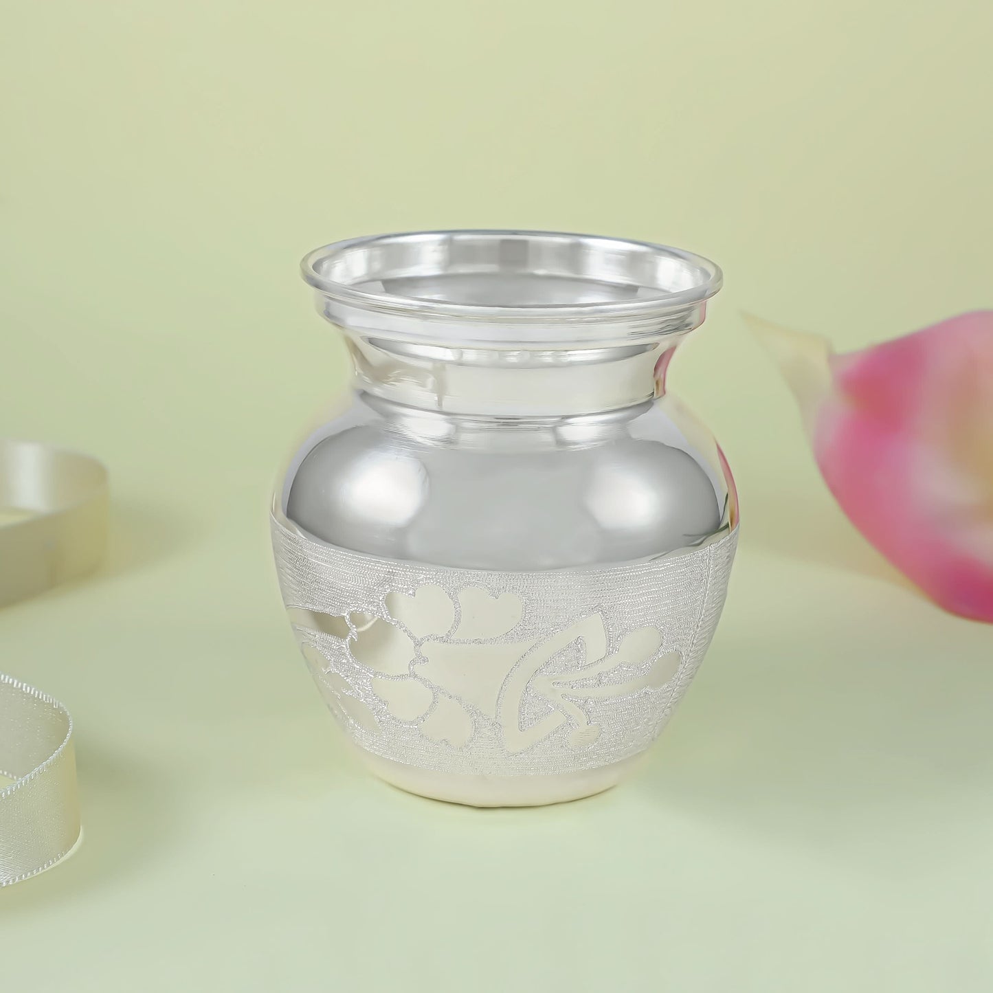Premium Bloom Silver Kalash