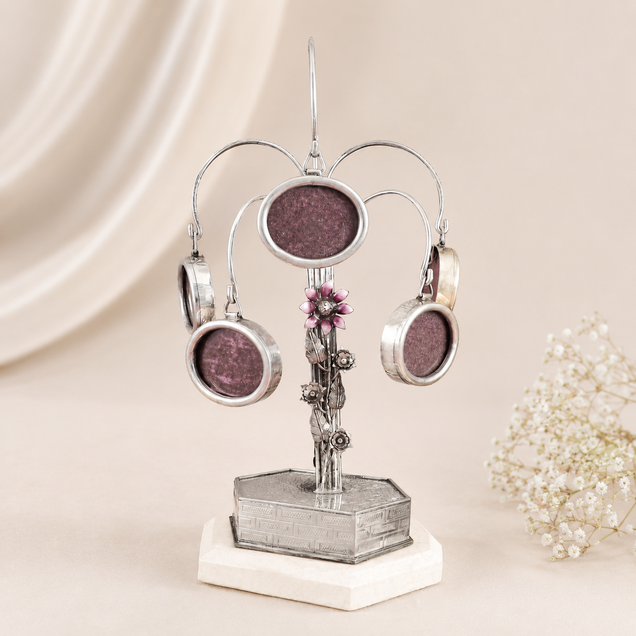 Dazzling Silver Photo Frame