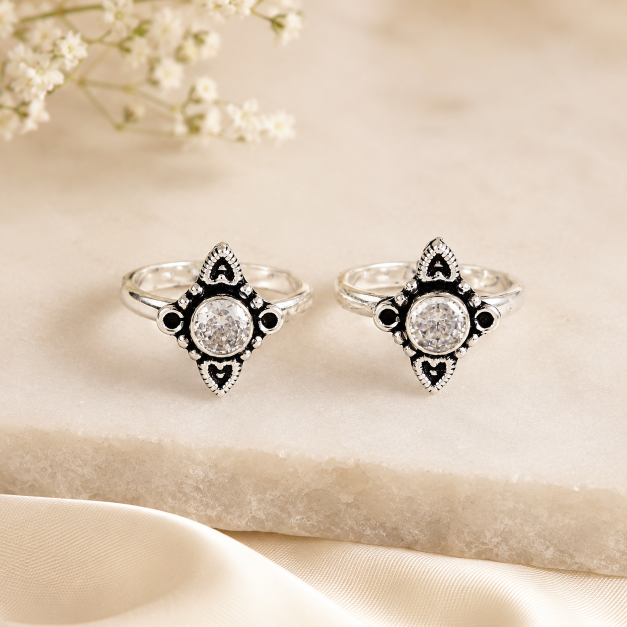 Anvi Silver Toe Rings