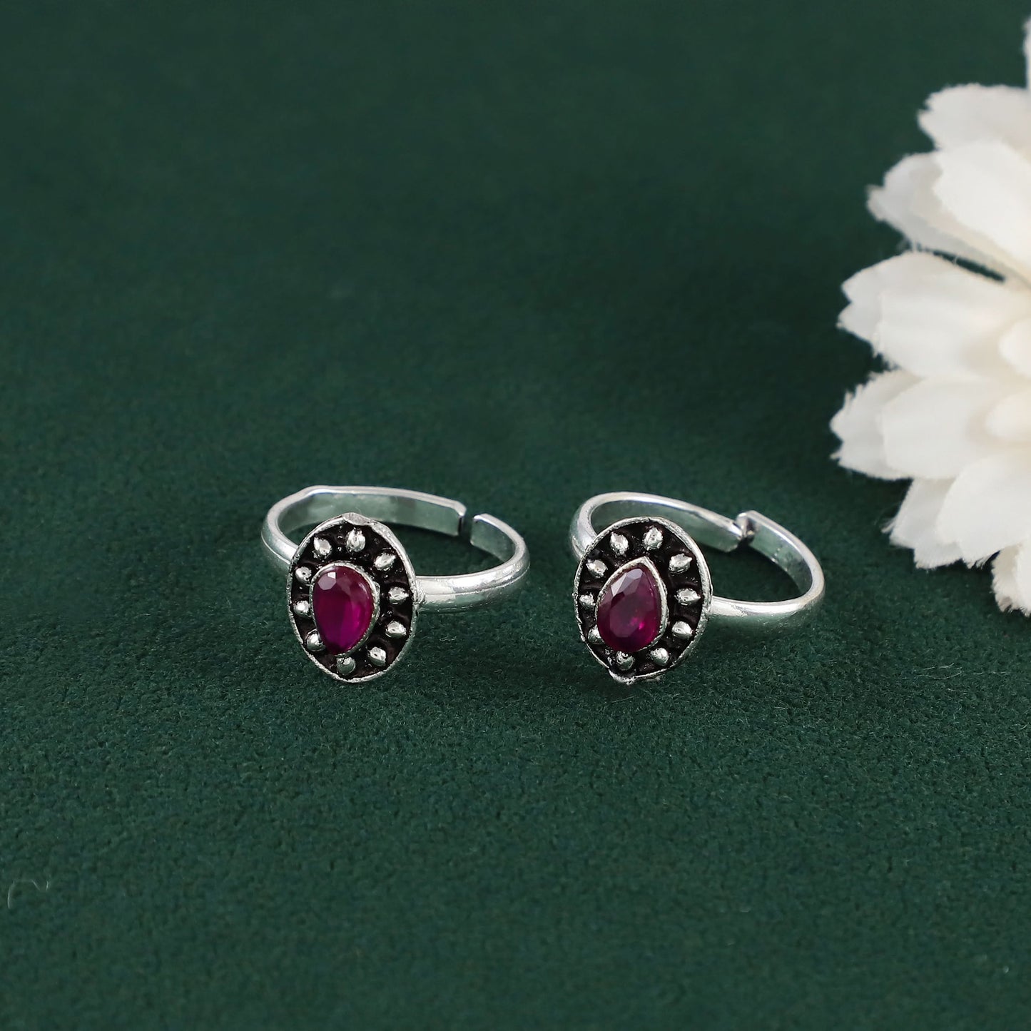 Ethnic Red Stone Silver Toe Rings