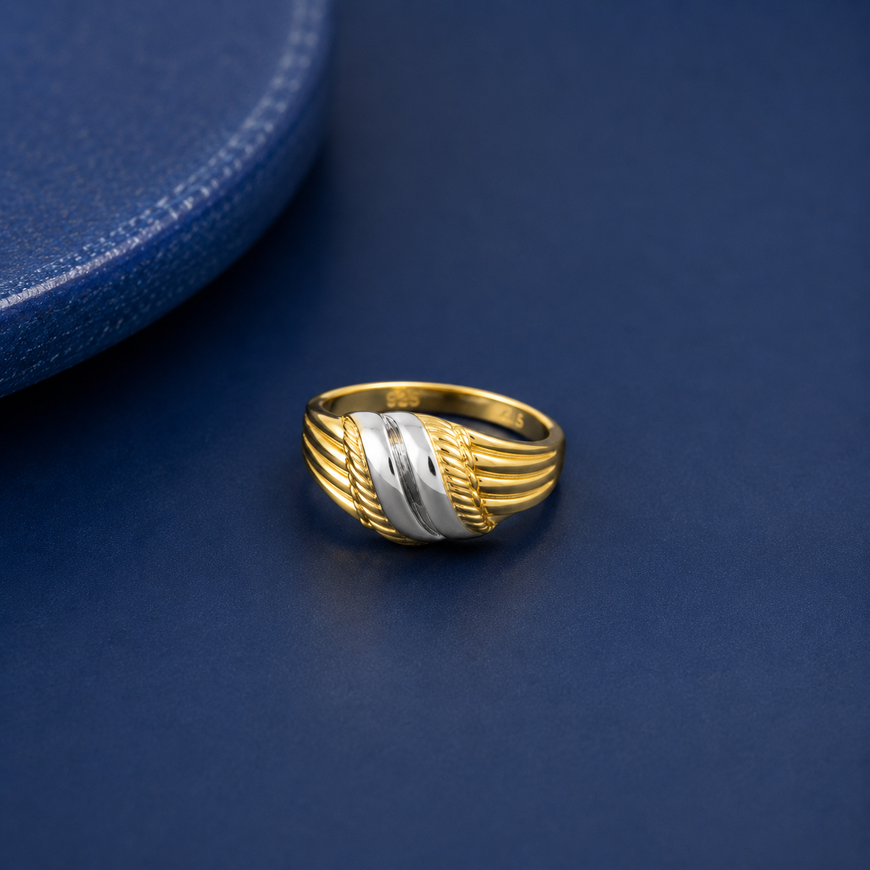 Avyra Dual Tone Elegance Gold Ring