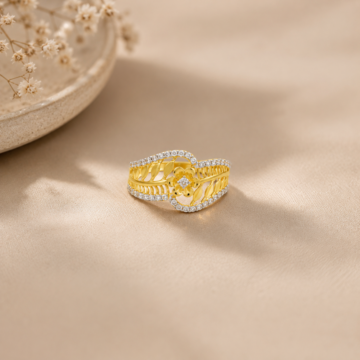 Aadhya Majestic Gold Ring