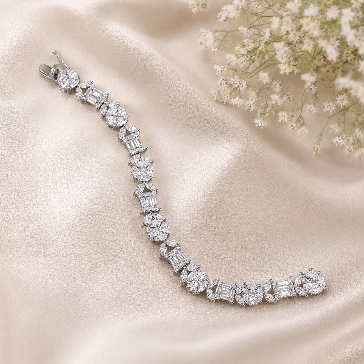 Chhavi Pearl Glow Silve Bracelet