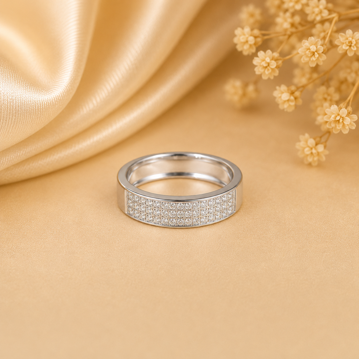 Ira Luxe Glow Diamond Band