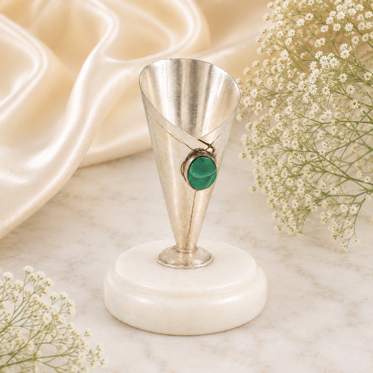Emerald Silver Flower Vase