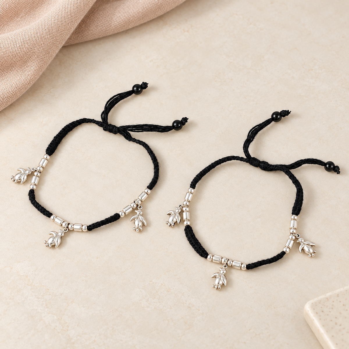 Aashi Lotus Charm Silver Anklets