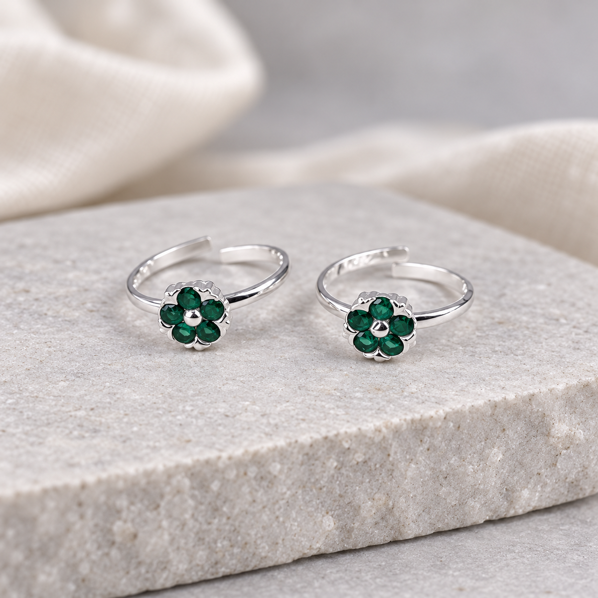 Green Floral Silver Toe Rings