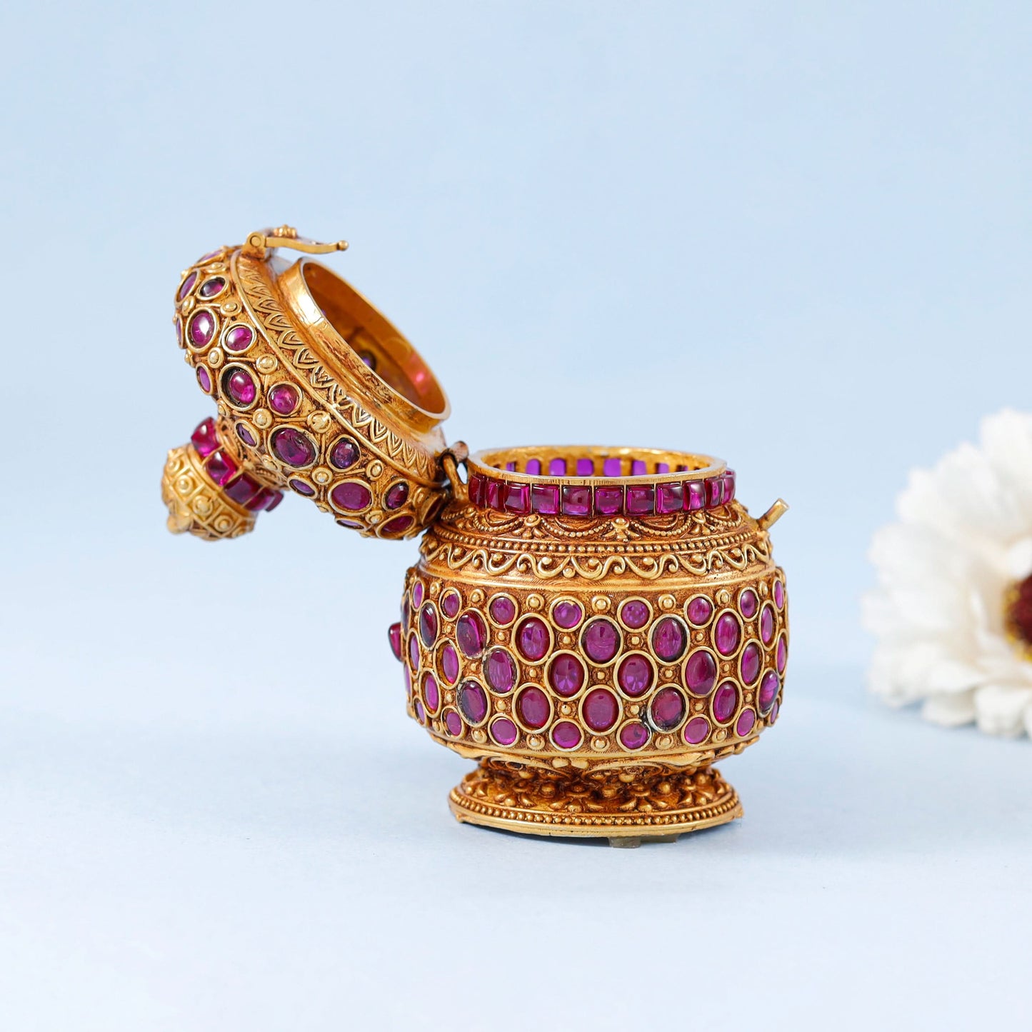 Beautiful Antique Silver Sindur Box