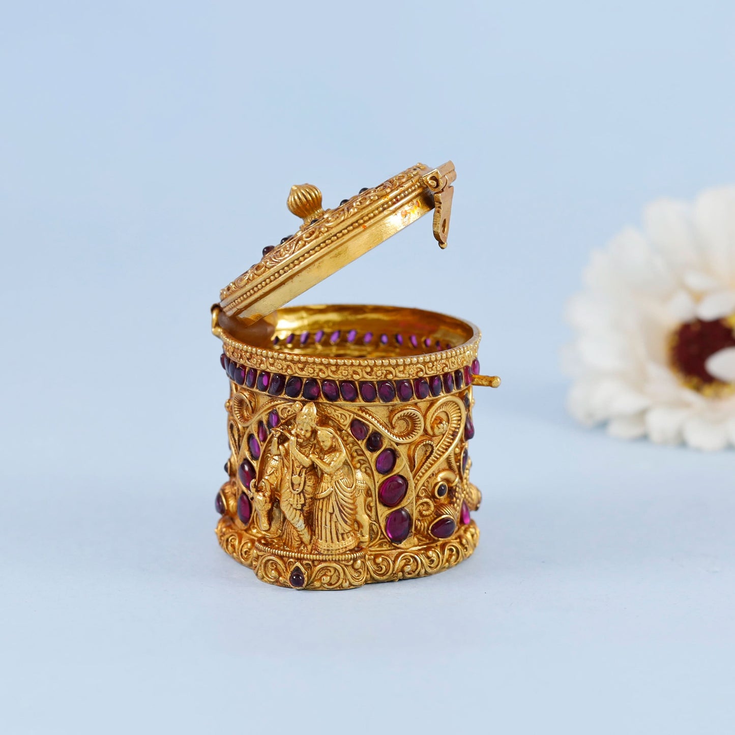 Boutique Silver Sindoor Box