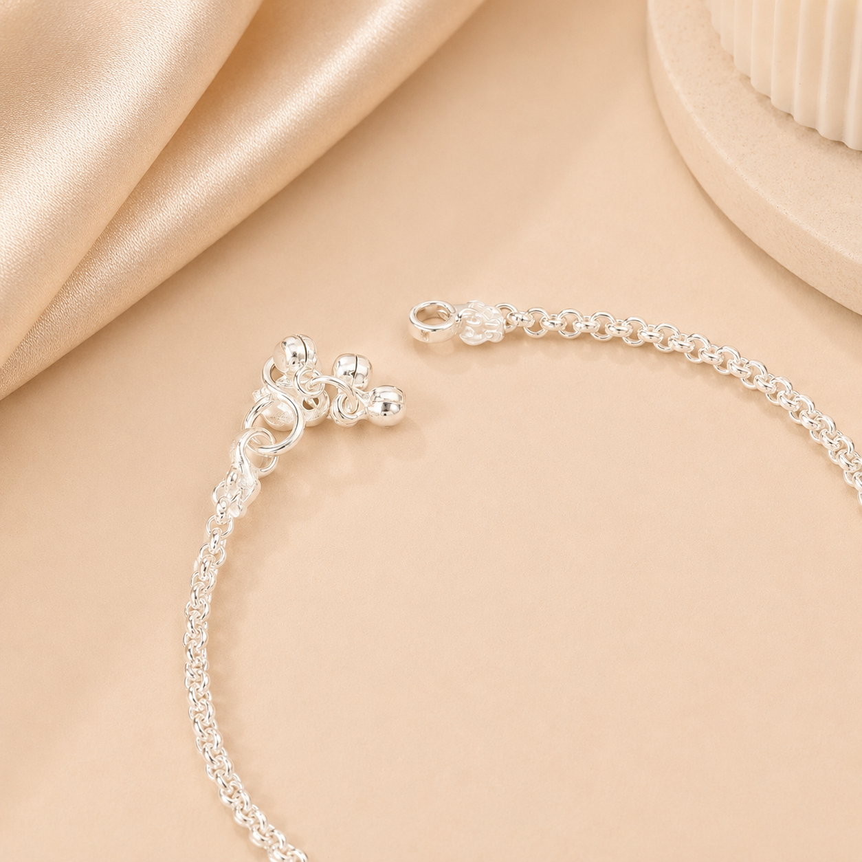 Yashvi Minimal Green Spark Silver Anklets