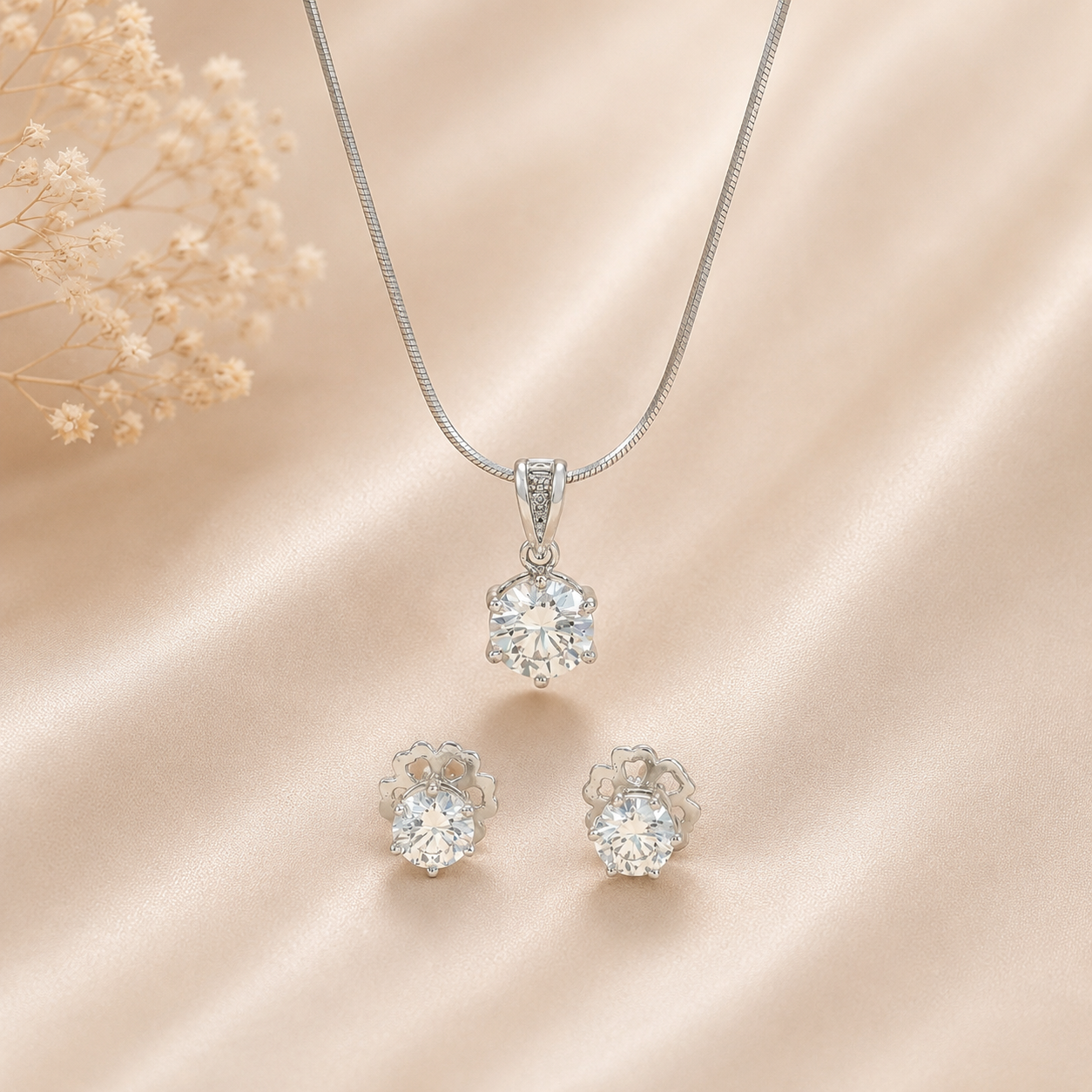 Geeta Timeless Glow Pendant Set