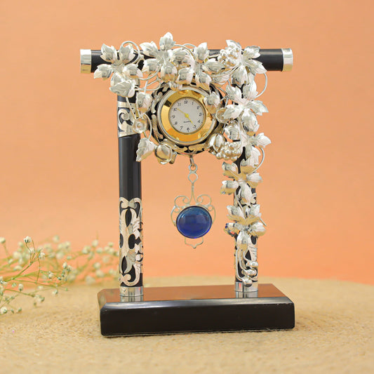 Charming Floral Silver Table Watch