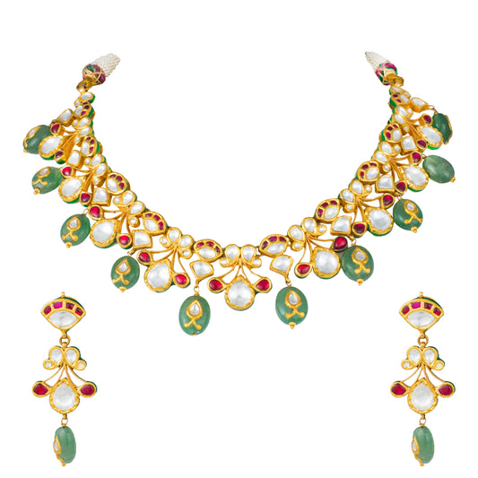 Alvika Charming Gold Necklace Set