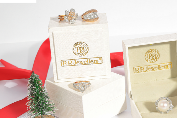 Couple Jewellery Gifting for Christmas & New Year