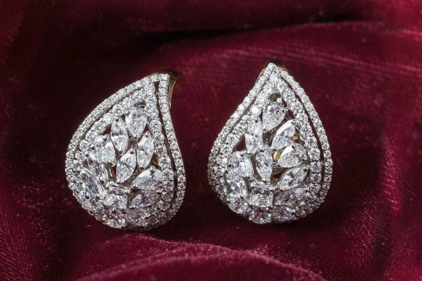 Dazzling in Color: A Holi Extravaganza with Jewelry Trends and Personalized Precious Jewelry (PPJ)