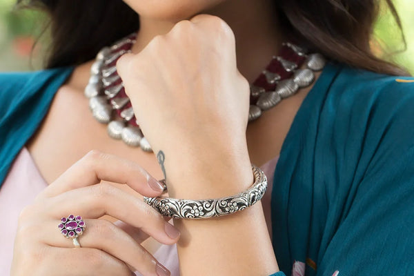 Gifting Silver Jewellery: Thoughtful, Timeless, and Perfect for Every Occasion