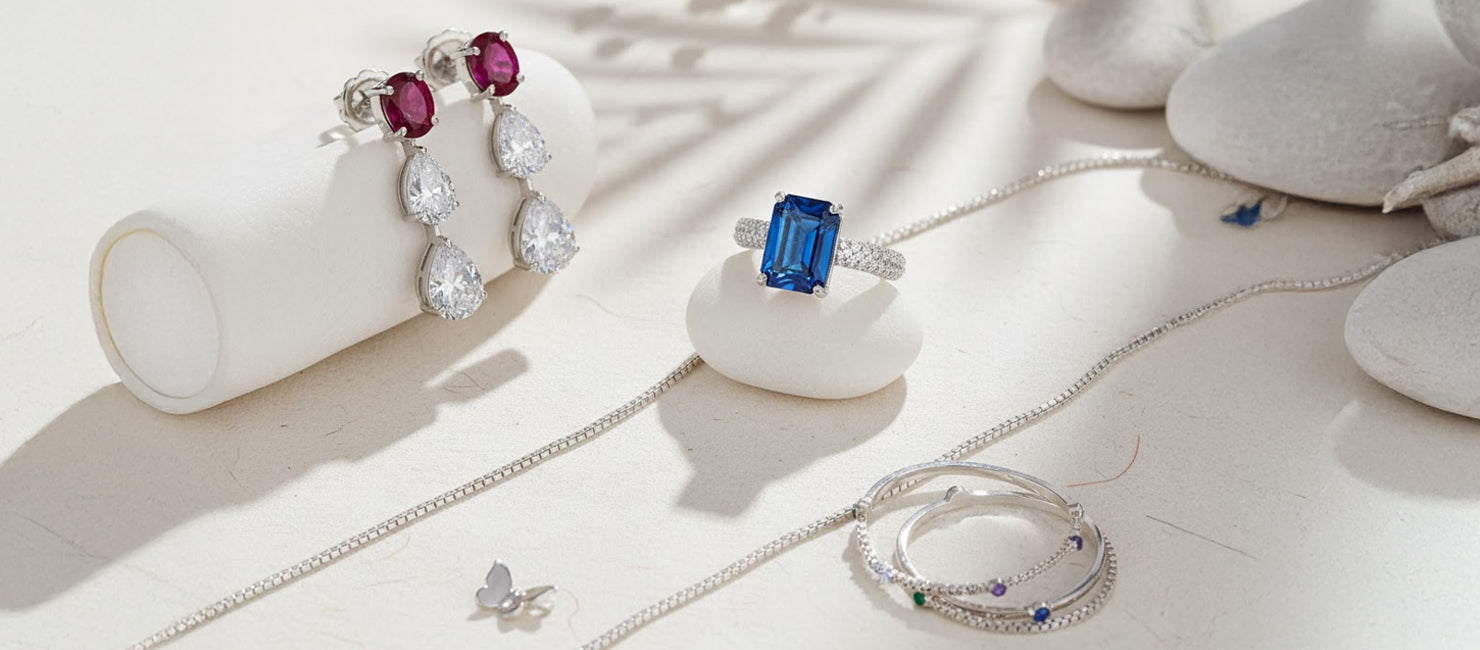 How Do You Stack Rings, Bracelets, Necklaces, and Earrings to Elevate Casual Summer Outfits?