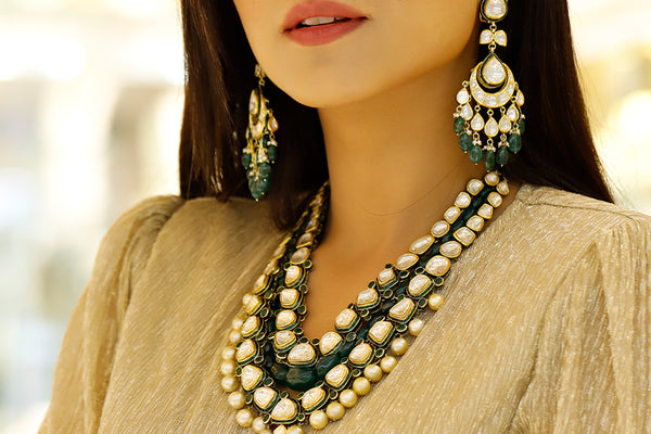 When and Where to Wear Statement Jewelry?