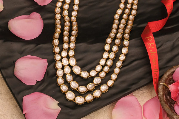 Karva Chauth Gifts: Express Love and Appreciation with Precious Jewellery