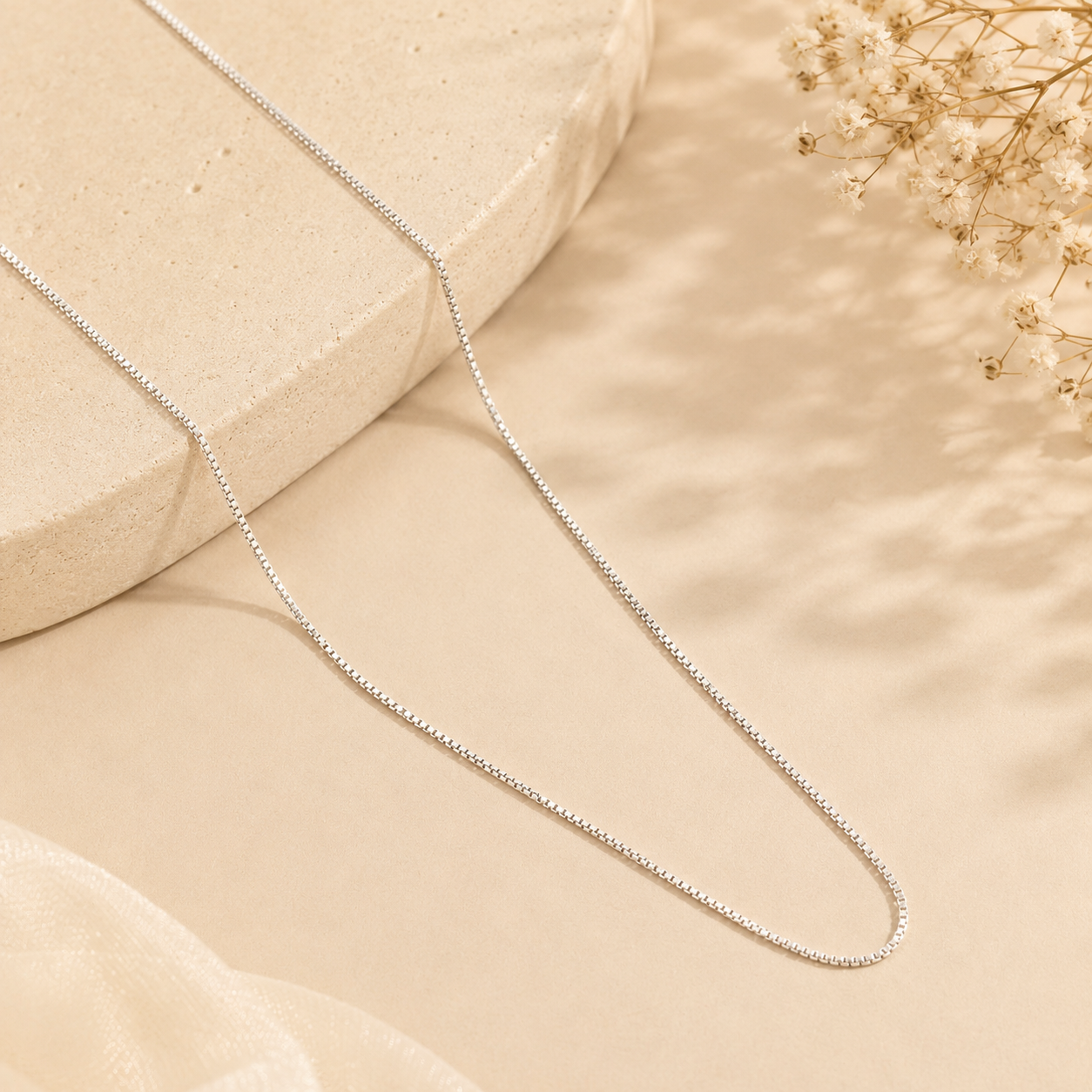 Navya Sleek Silver Chain