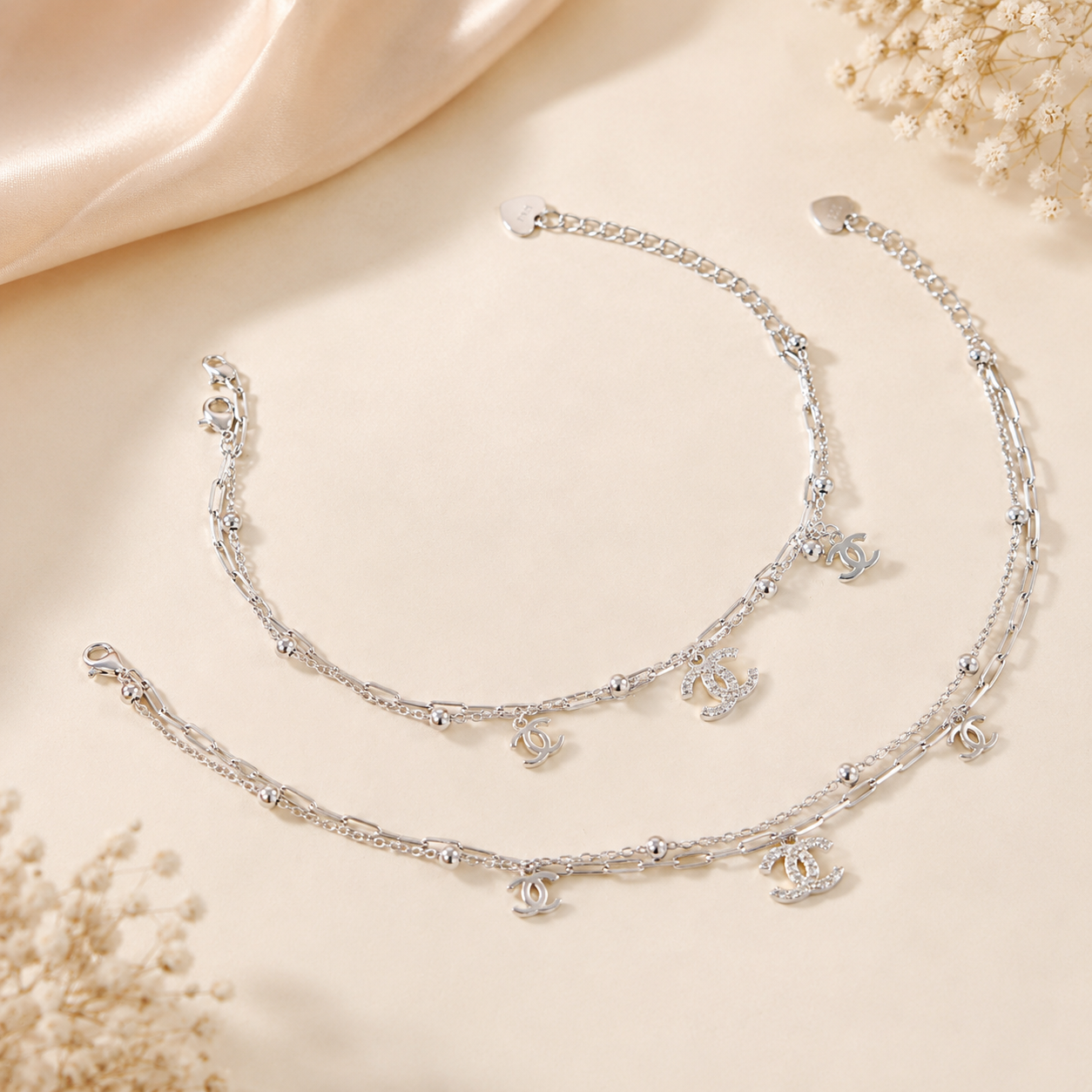Interlocking Charm Silver Anklets