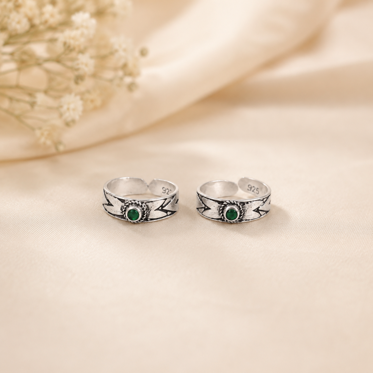 Tribal Emerald Silver Toe Rings