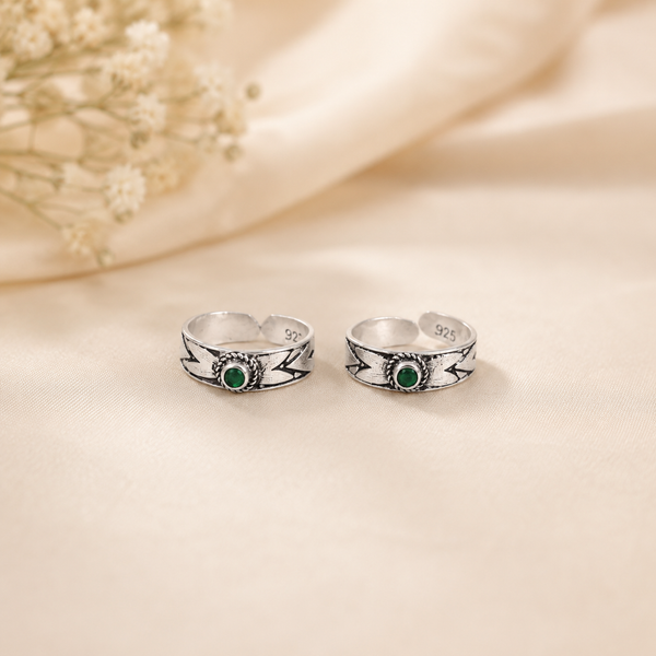 Tribal Emerald Silver Toe Rings