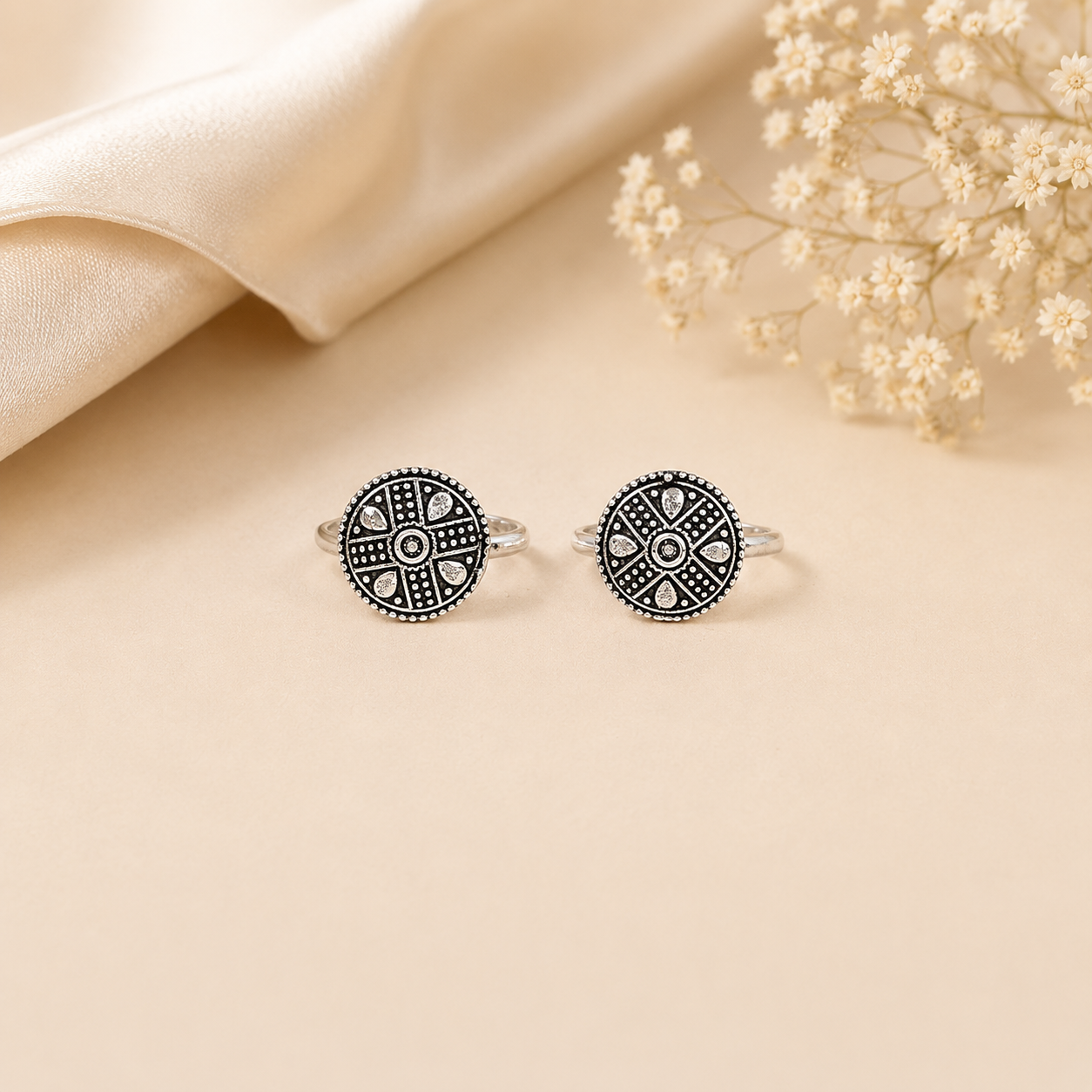 Tribal Radiance Silver Toe Rings